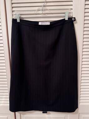 Max Mara Made in Italy 100% Virgin Wool Pinstripe Pencil Midi Skirt